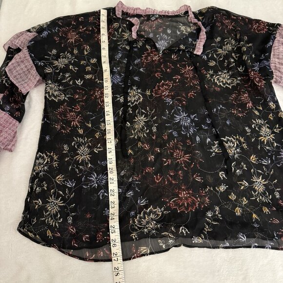 A.n.a Top Women’s 2X Red Black Dark Floral Tiered Bell Sleeves L Sheer Top Fall - Picture 9 of 11